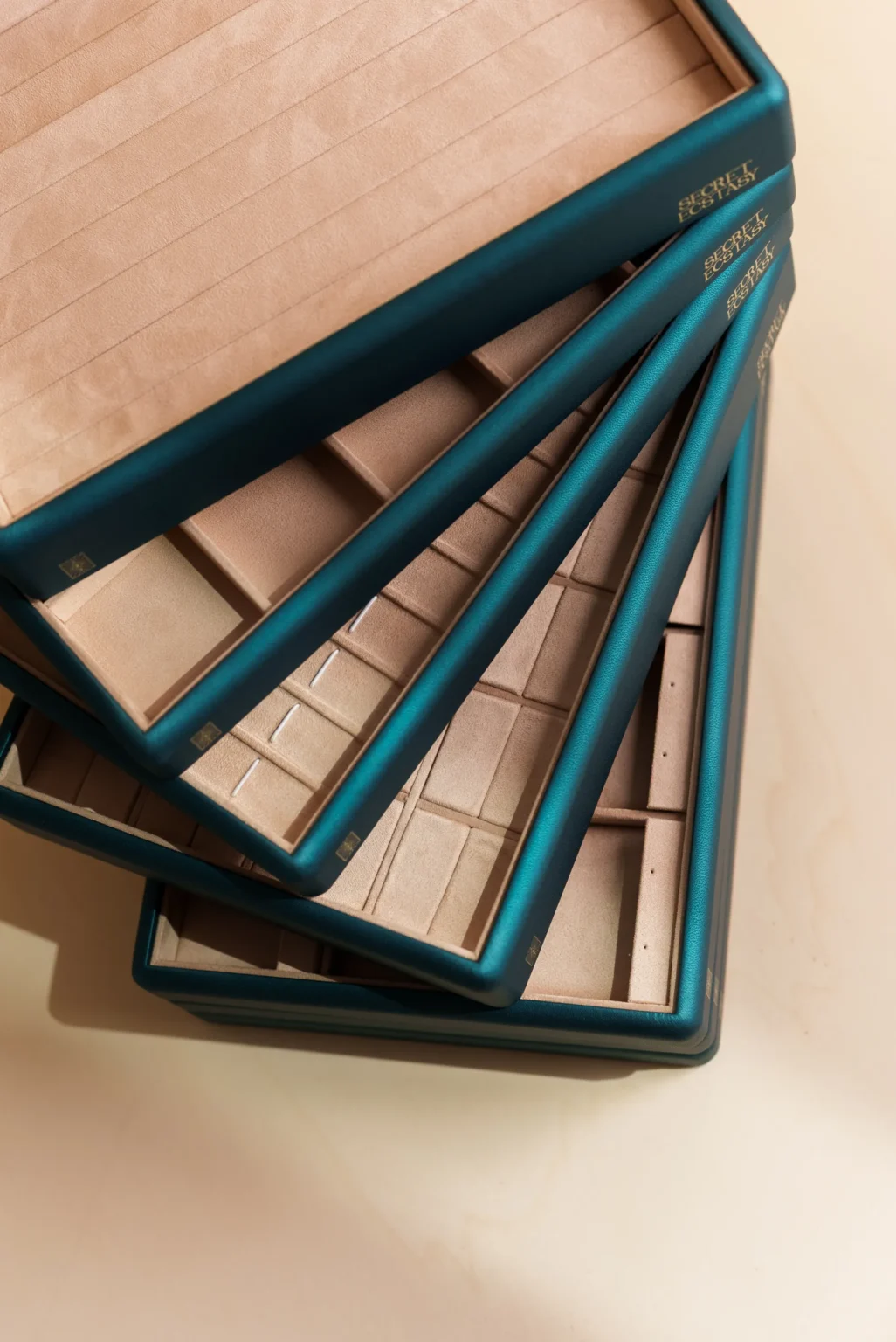 portfolio_secret_ecstasy_trays_01